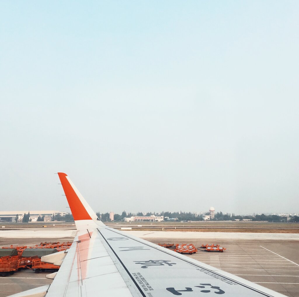 Flight to Amoy